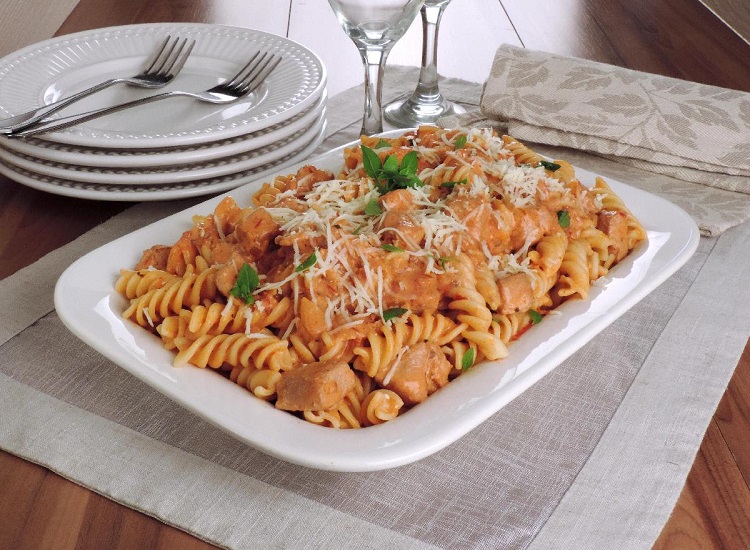 Macarrão na Pressão com Frango