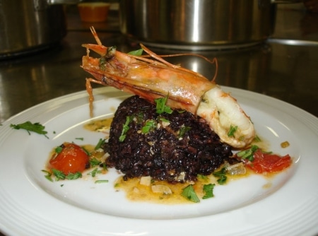 Arroz Negro com Camarão e Lulas