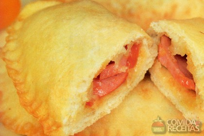 Calzone de Salsicha