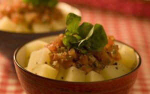 Salada de Frango Desfiado com Laranja 