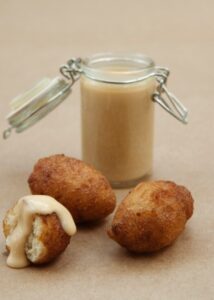 Bolinho de Chuva com Dip de Doce de Leite e Laranja 
